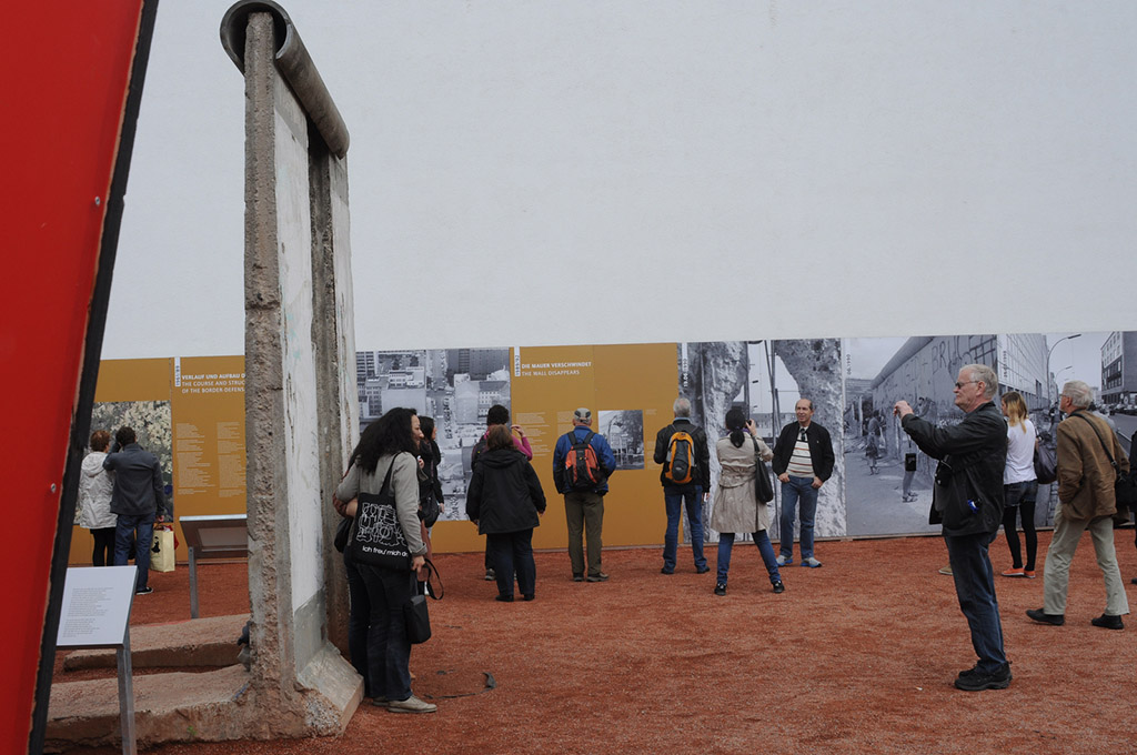 Checkpoint Charlie @ Berlin, Germany